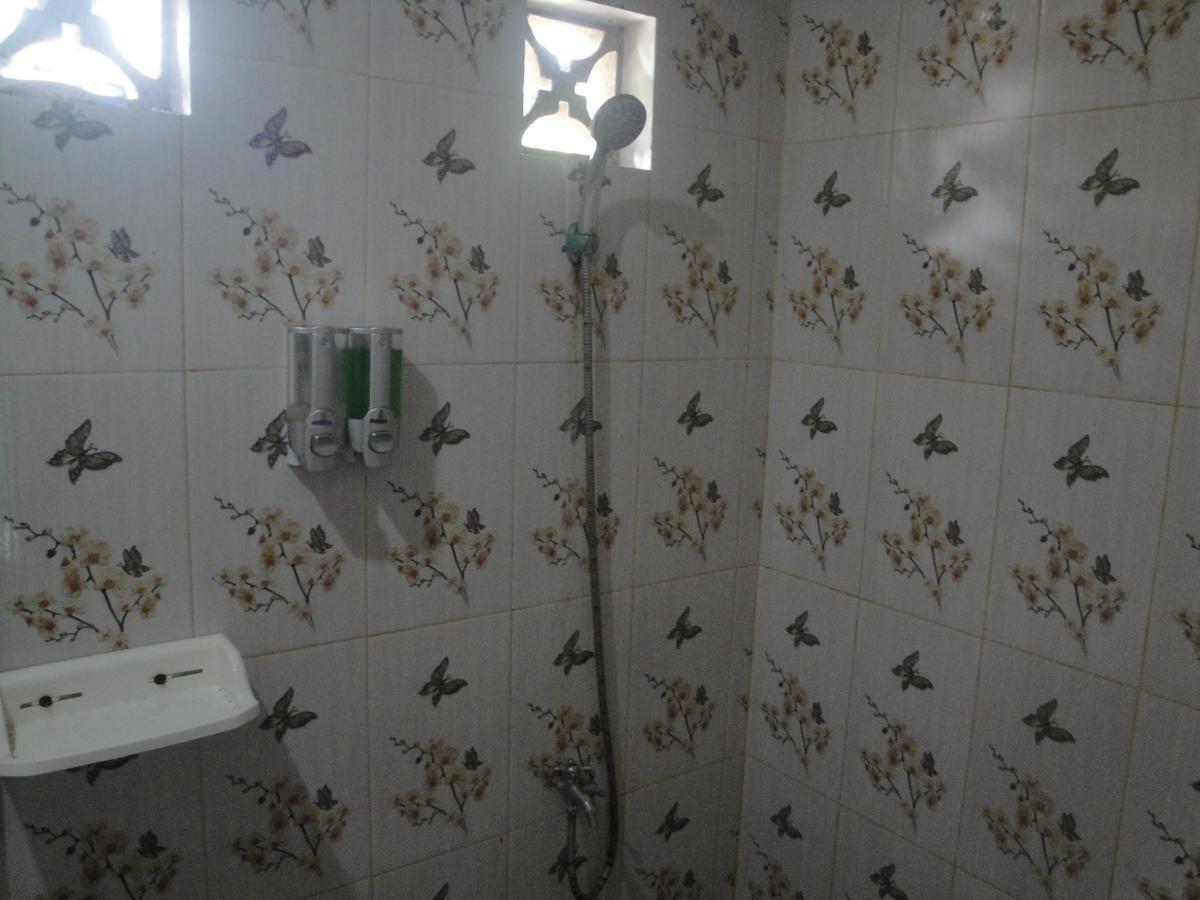 Yoyo'S Hotel Sekongkang Экстерьер фото